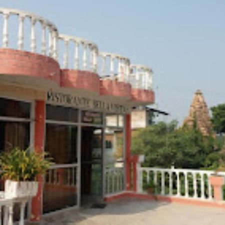 Hotel Casa Di William Khajuraho Ngoại thất bức ảnh