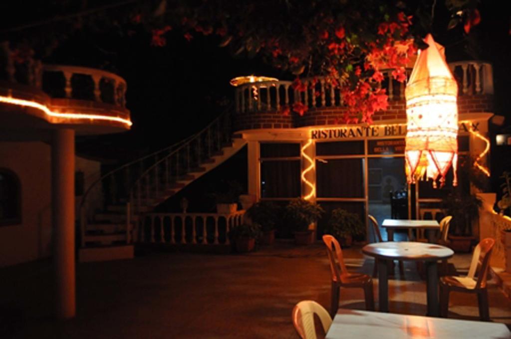 Hotel Casa Di William Khajuraho Ngoại thất bức ảnh