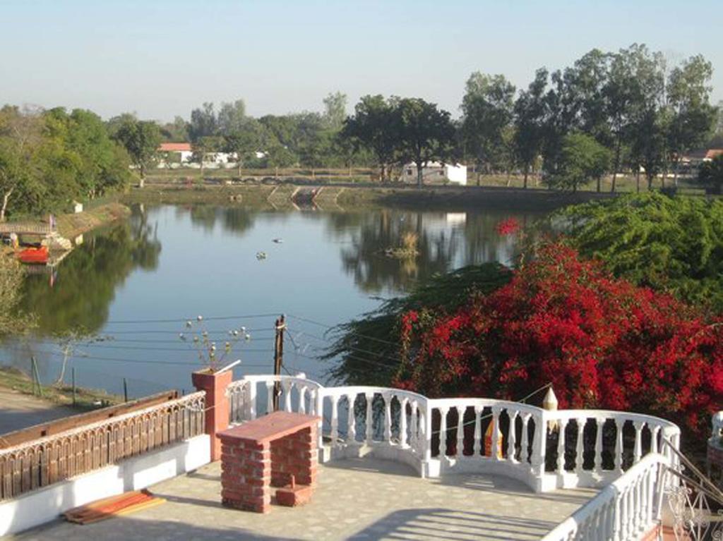 Hotel Casa Di William Khajuraho Ngoại thất bức ảnh