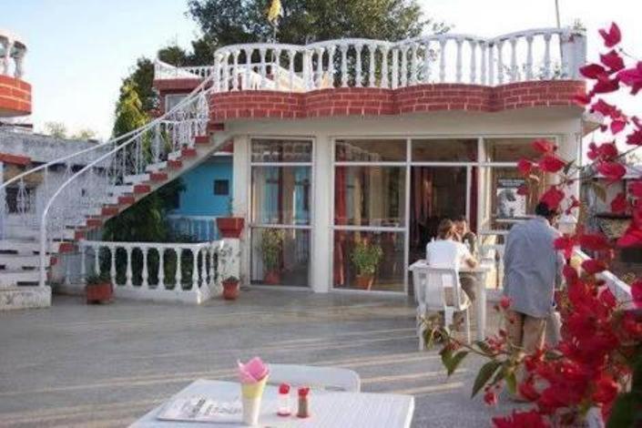 Hotel Casa Di William Khajuraho Ngoại thất bức ảnh